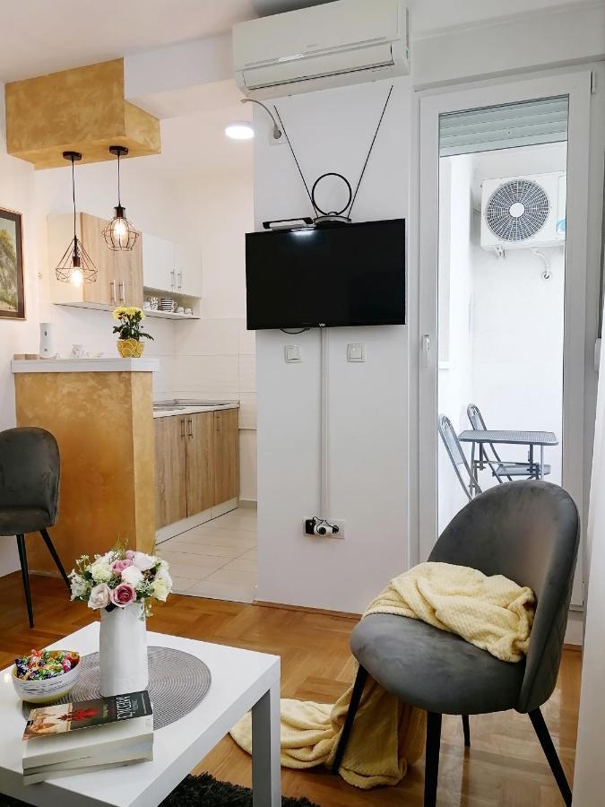 Apartman Mia Сремська Митровиця Екстер'єр фото