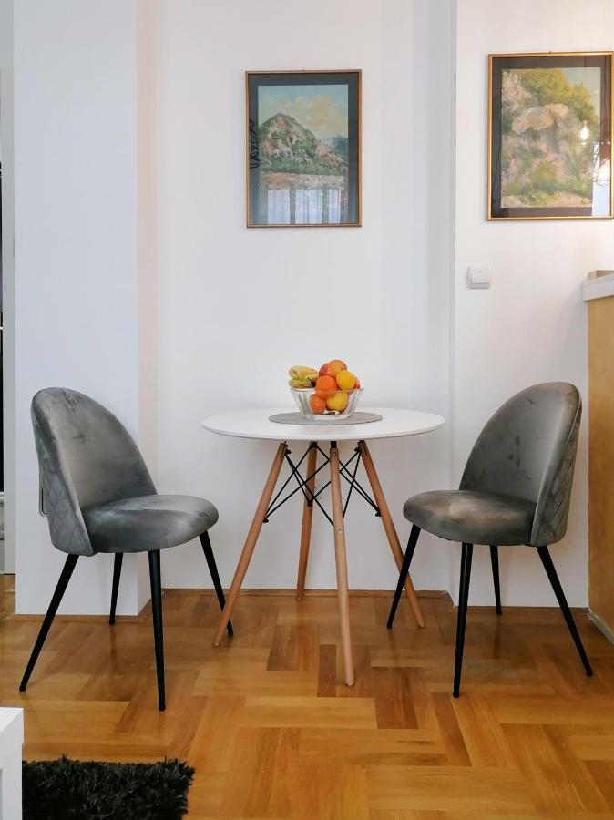 Apartman Mia Сремська Митровиця Екстер'єр фото